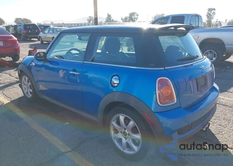 2009 Mini Cooper S z USA, uszkodzony, nr VIN WMWMF73559TW85430